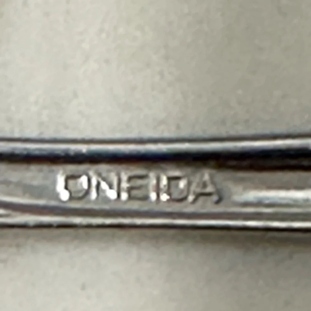 Oneida Flight Resistance Flatware Set Of 8 4 Dinner Forks 4 Spoons